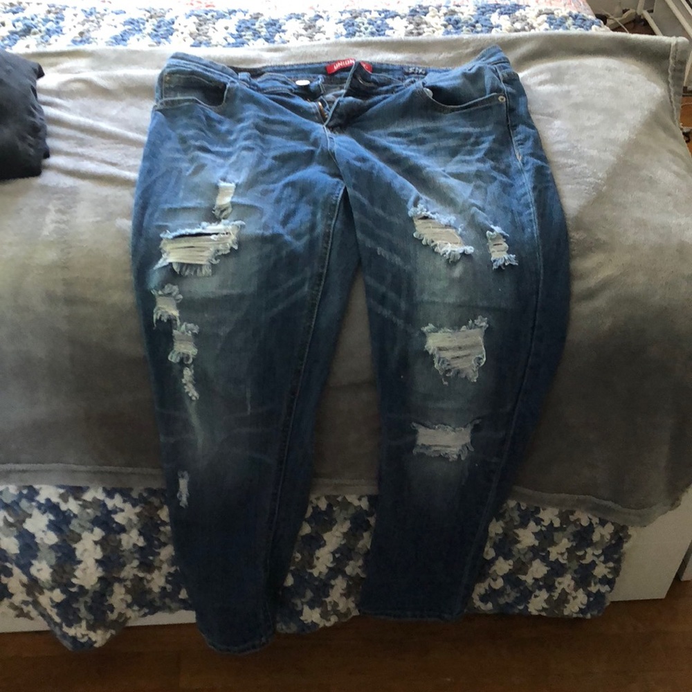 Ripped jeans